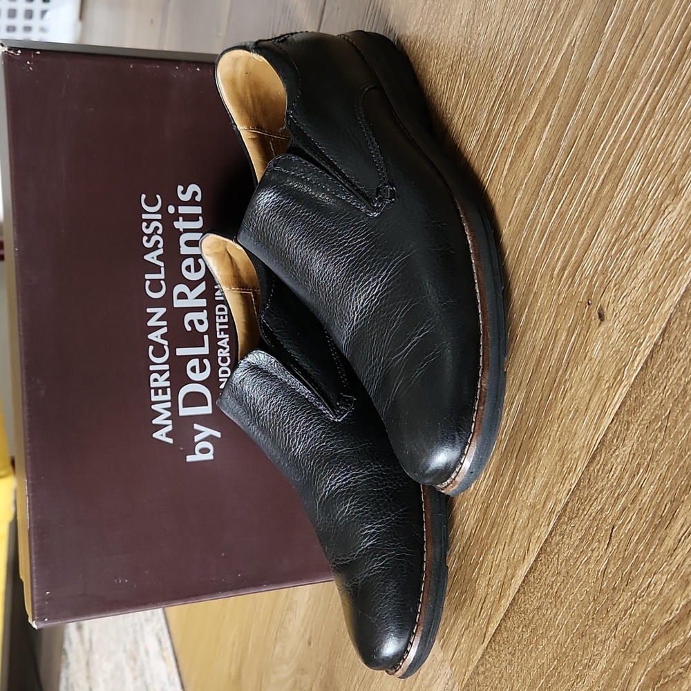 Del La Rentis Shoe